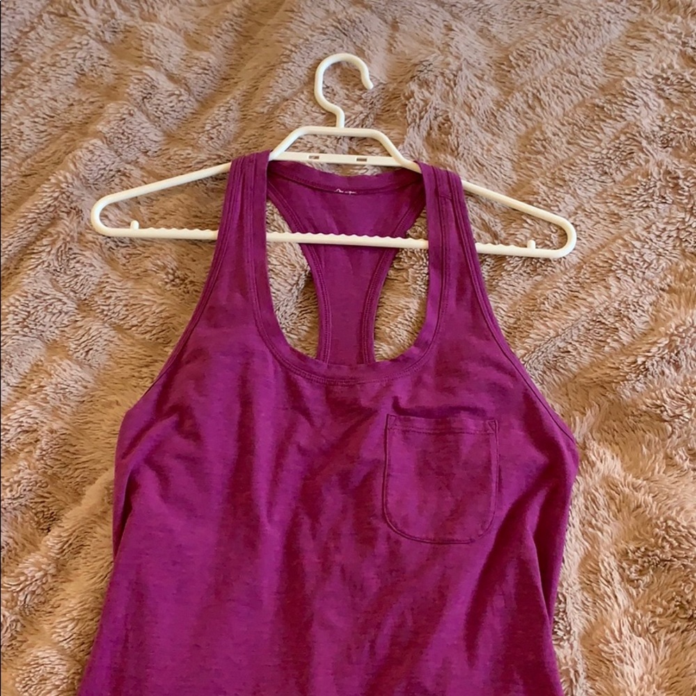 Lululemon tank